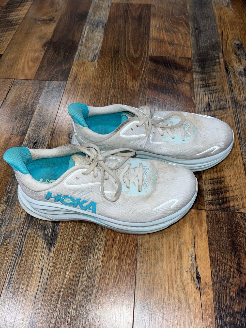 Hoka Women’s Beige Sneakers with Aqua Lining - Picture 3 of 6